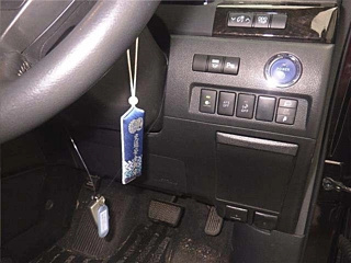 TOYOTA VELLFIRE 2012