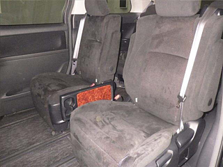 TOYOTA VELLFIRE 2010