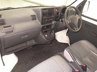 DAIHATSU HIJET VAN 2011
