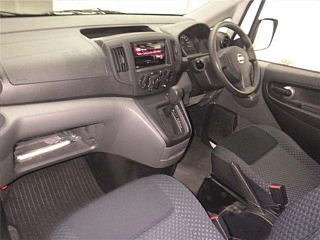 NISSAN NV200 2021
