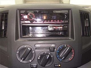 NISSAN NV200 2021