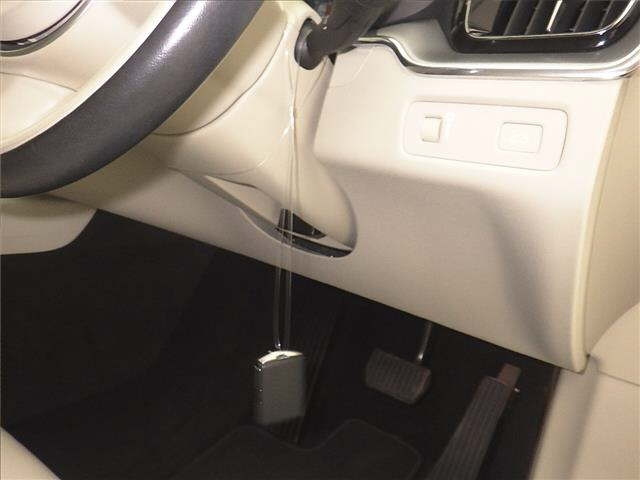 VOLVO XC60 2020