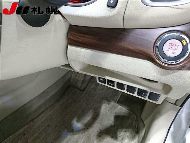 NISSAN TEANA 2011