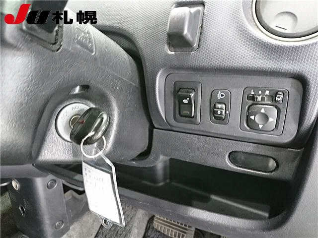 MITSUBISHI TOPPO 2010