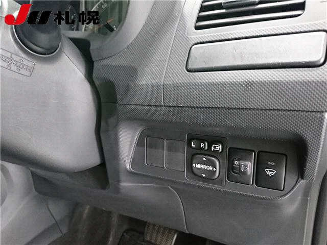 TOYOTA AURIS 2008