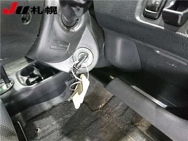 TOYOTA SUCCEED 2011