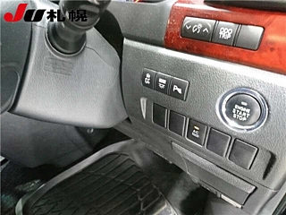 TOYOTA VELLFIRE 2008