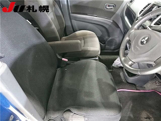 MITSUBISHI DELICA D2 2012