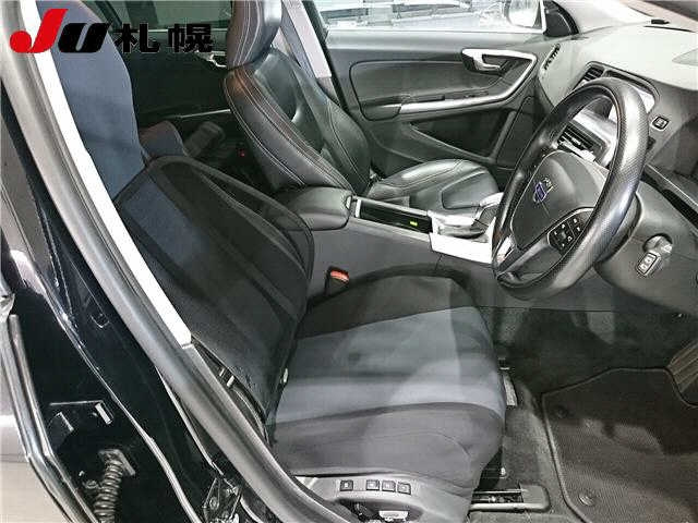 VOLVO V60 2012