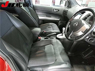 NISSAN X-TRAIL 2010