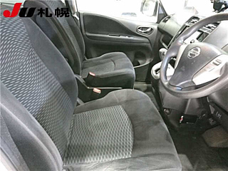 NISSAN SERENA 2014