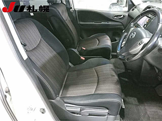NISSAN SERENA 2014