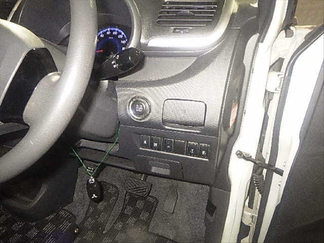 MITSUBISHI DELICA D2 2012
