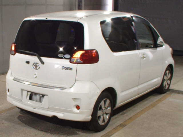 TOYOTA PORTE 2008