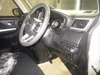TOYOTA ROOMY 2025