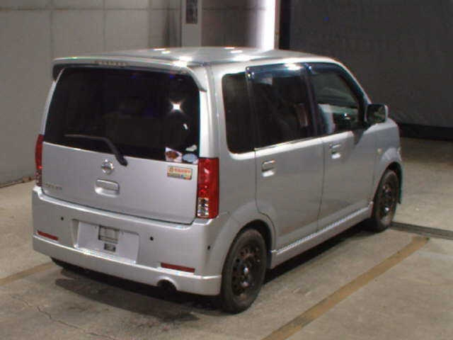 NISSAN OTTI 2010