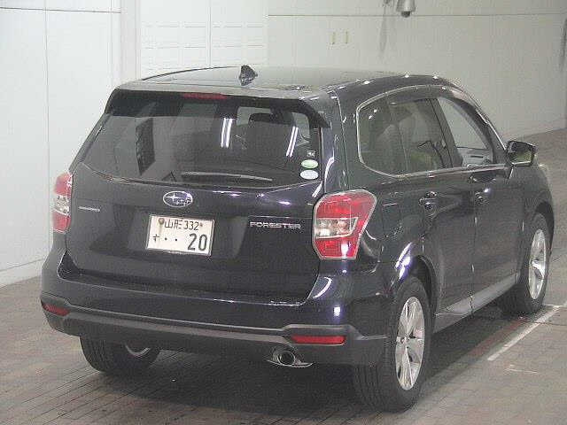 SUBARU FORESTER 2015