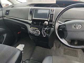 TOYOTA ESTIMA 2013