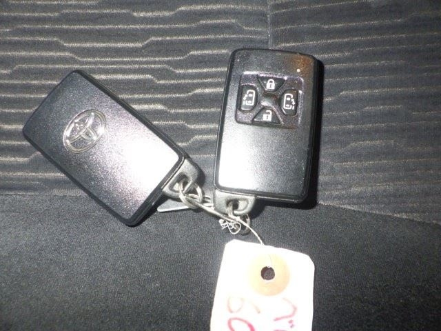 TOYOTA VELLFIRE 2012