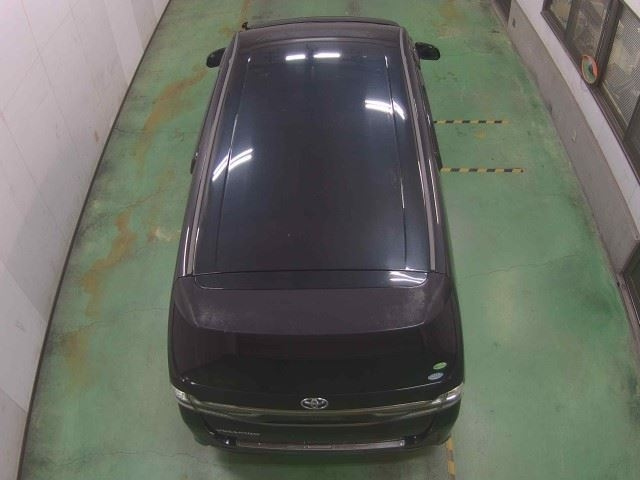 TOYOTA VELLFIRE 2012