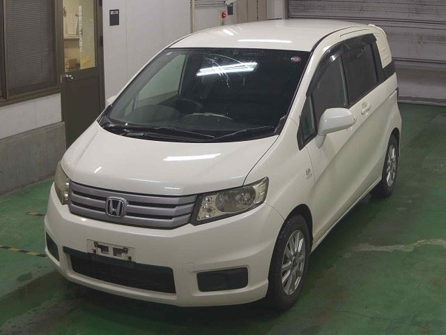 HONDA FREED 2010