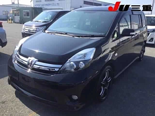TOYOTA ISIS 2011