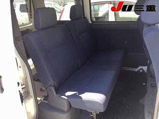 DAIHATSU HIJET VAN 2011