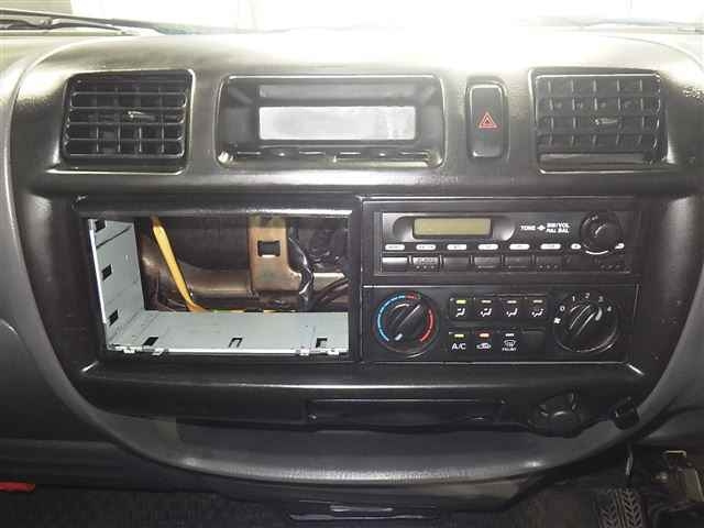 NISSAN VANETTE TRUCK 2015
