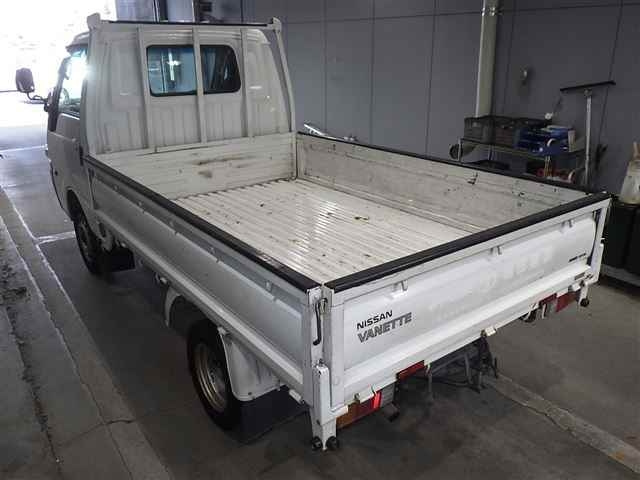 NISSAN VANETTE TRUCK 2015