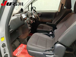 TOYOTA SPADE 2012