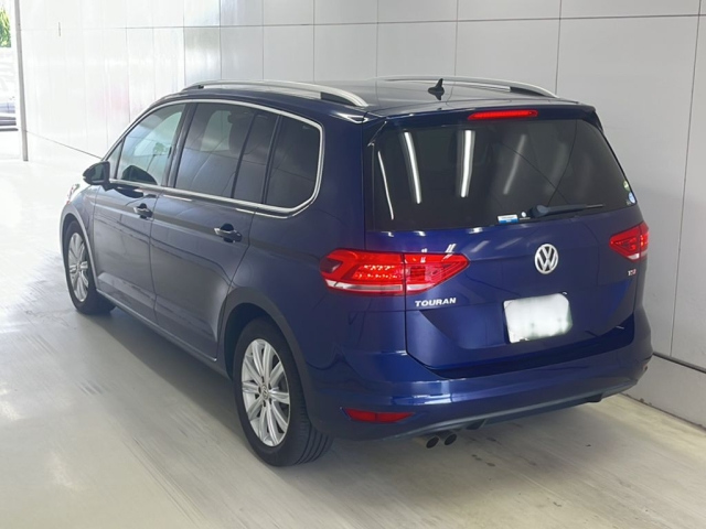 VOLKSWAGEN GOLF TOURAN 2016