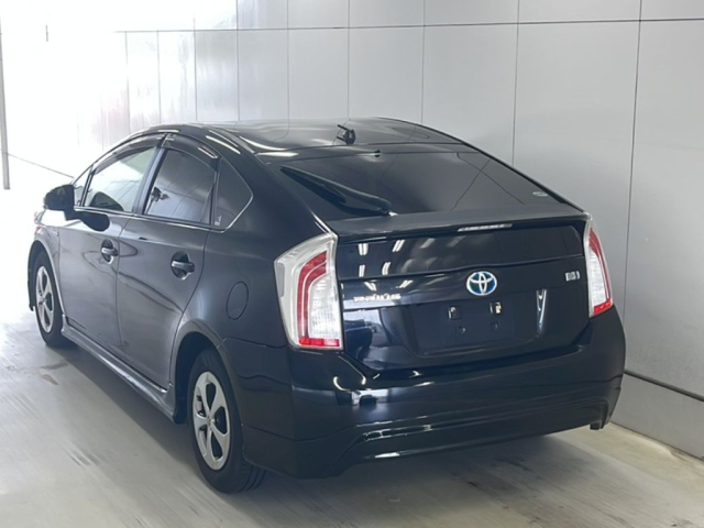 TOYOTA PRIUS 2013