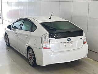 TOYOTA PRIUS 2010