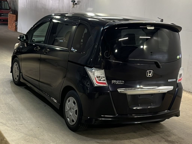 HONDA FREED 2012