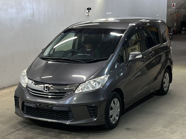 HONDA FREED 2016