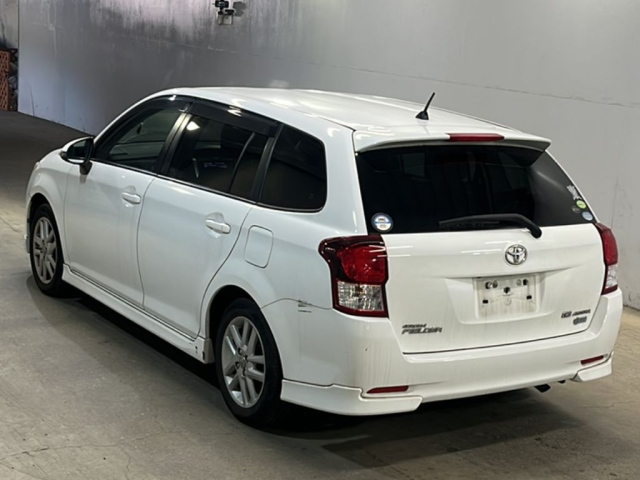 TOYOTA COROLLA FIELDER 2012