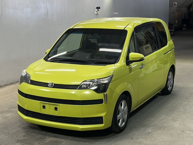 TOYOTA SPADE 2014