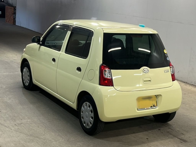 DAIHATSU ESSE 2011