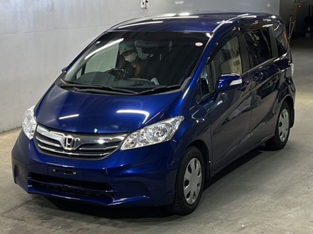 HONDA FREED 2013