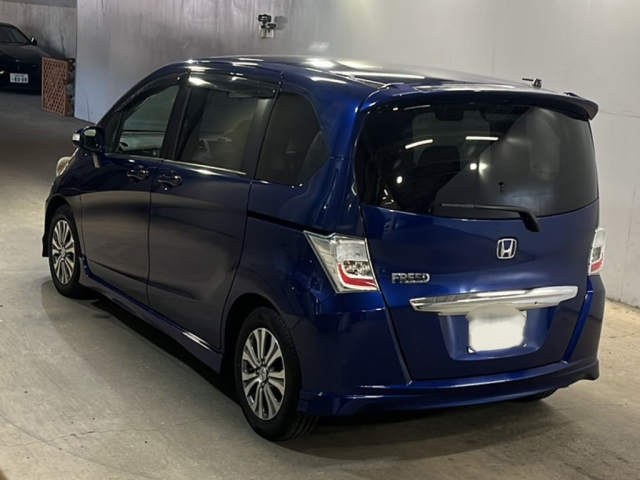 HONDA FREED 2013