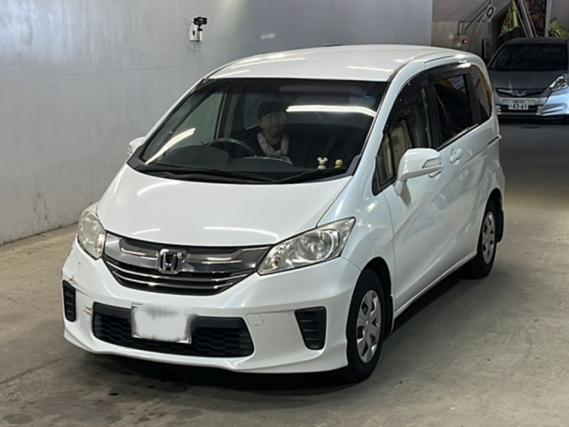 HONDA FREED 2015