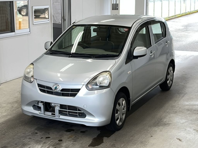 DAIHATSU MIRA E S 2012