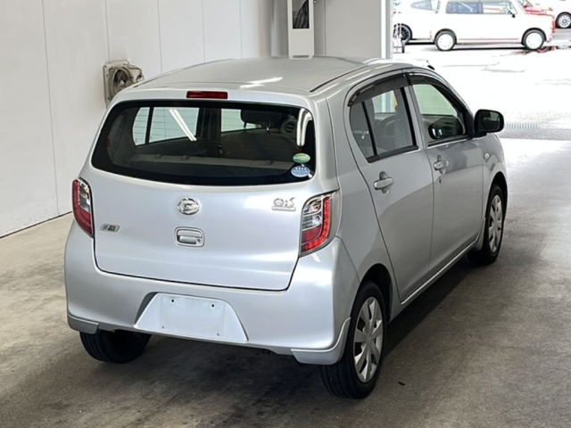 DAIHATSU MIRA E S 2012