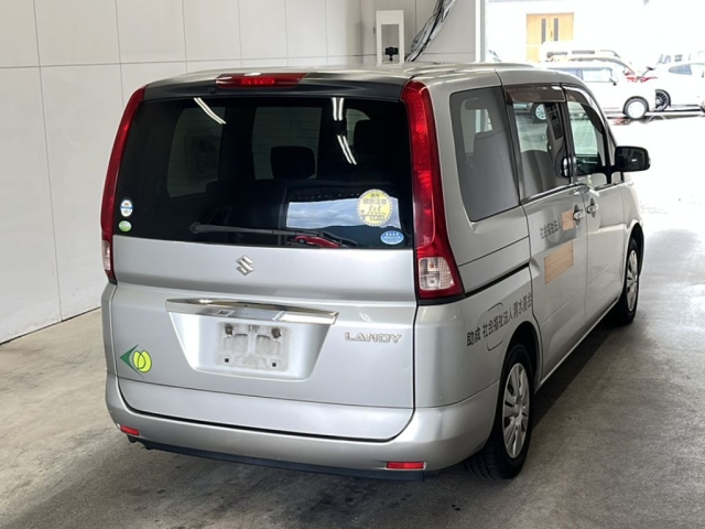 SUZUKI LANDY 2008