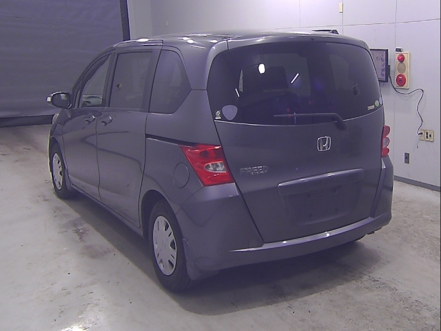 HONDA FREED 2009