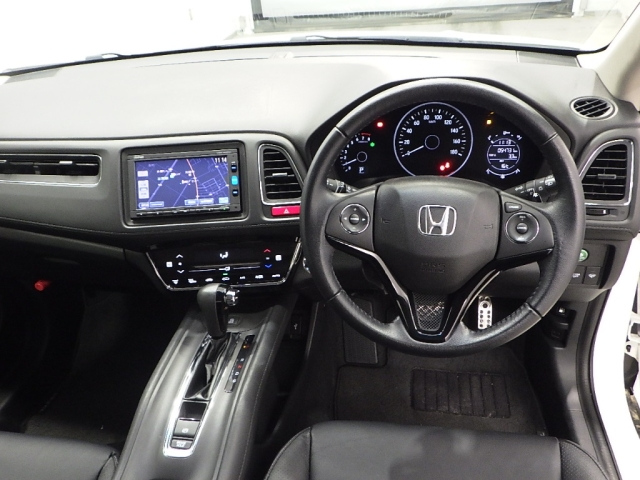 HONDA VEZEL 2016