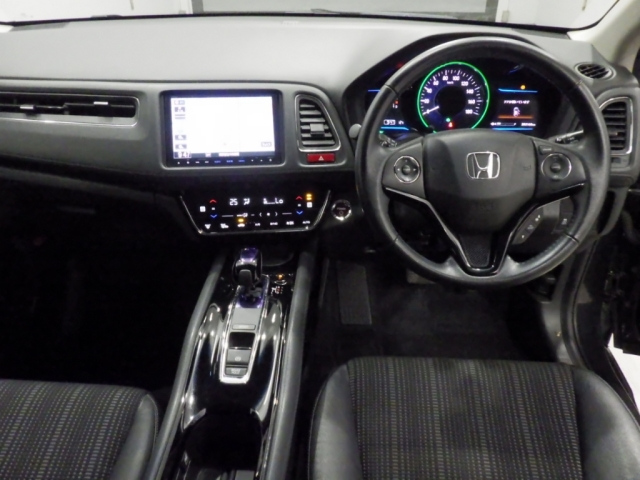 HONDA VEZEL 2015