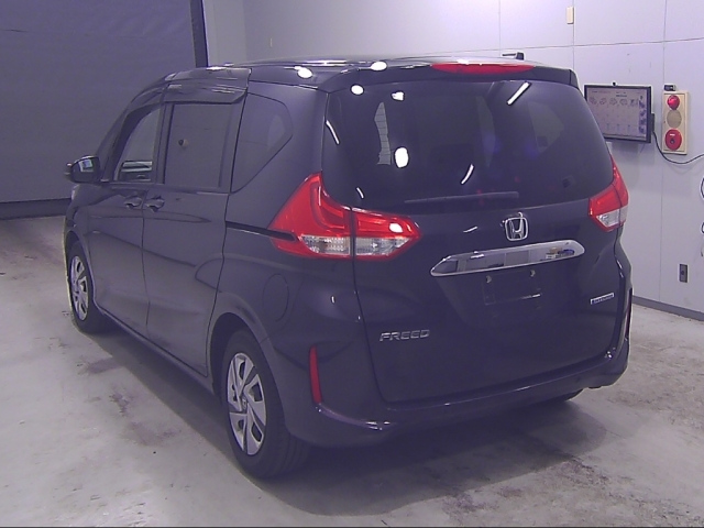 HONDA FREED 2023