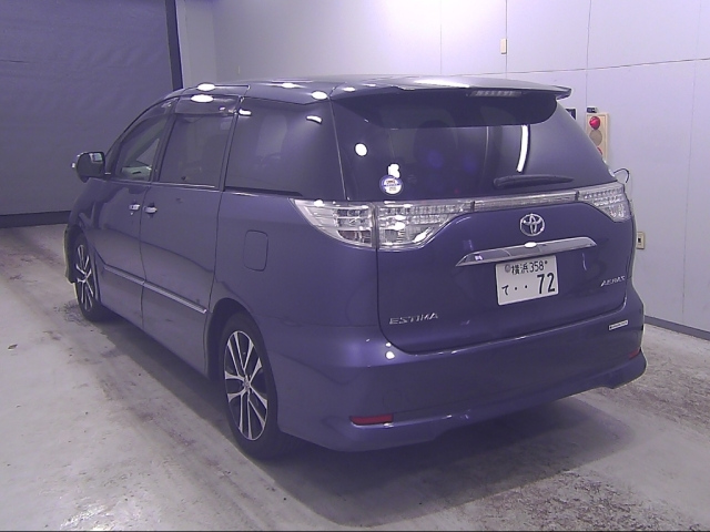 TOYOTA ESTIMA 2015