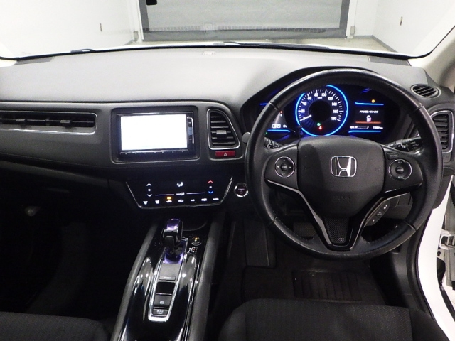 HONDA VEZEL 2015